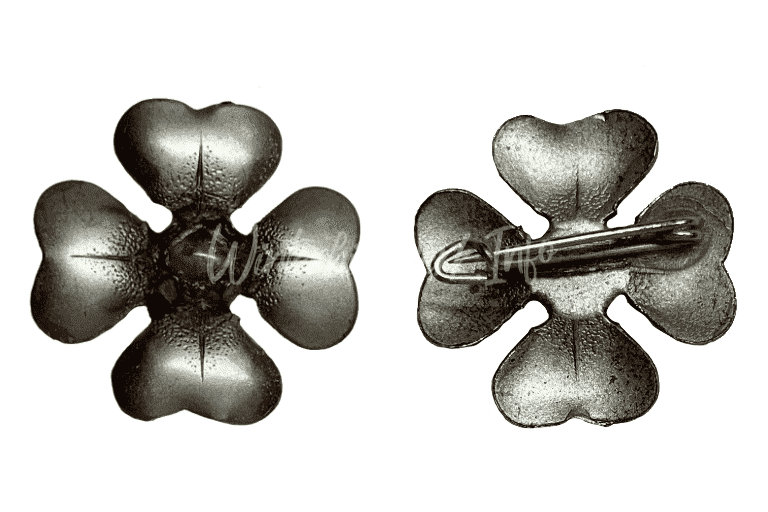 Stilisierte Blüte – Kleeblattform